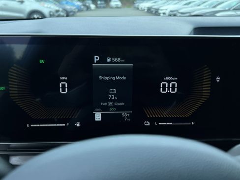 New 2026 Kia Carnival EX FWD image 30