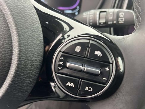 Used 2023 Kia Soul EX image 32