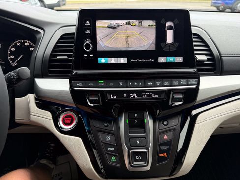 Used 2025 Honda Odyssey Touring image 36
