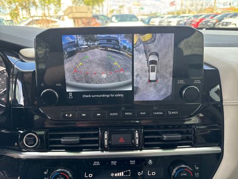 Certified 2022 Nissan Pathfinder Platinum w/ Lighting Package (N92) image 22