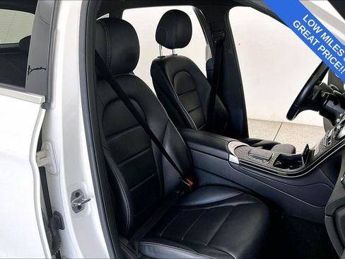 Used 2022 Mercedes-Benz GLC 300 GLC 300 image 11