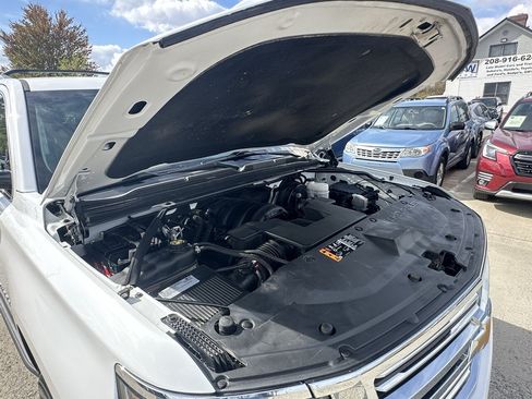 Used 2020 Chevrolet Suburban LS w/ Max Trailering Package AWD/4WD image 16