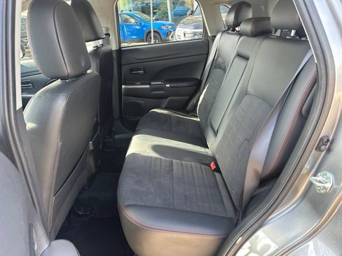 Used 2025 Mitsubishi Outlander Sport SE AWD/4WD image 14