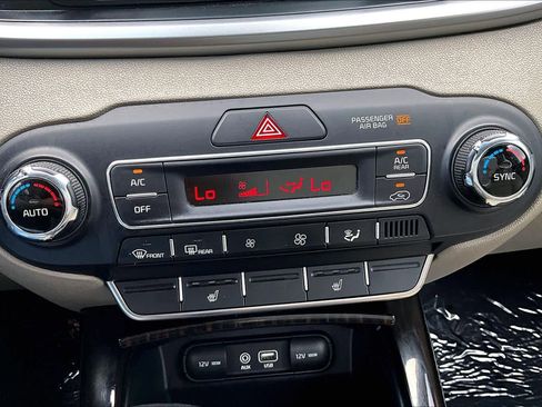 Used 2020 Kia Sorento EX image 33