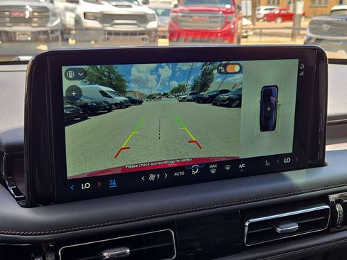 Used 2026 Lincoln Aviator Reserve AWD/4WD image 18