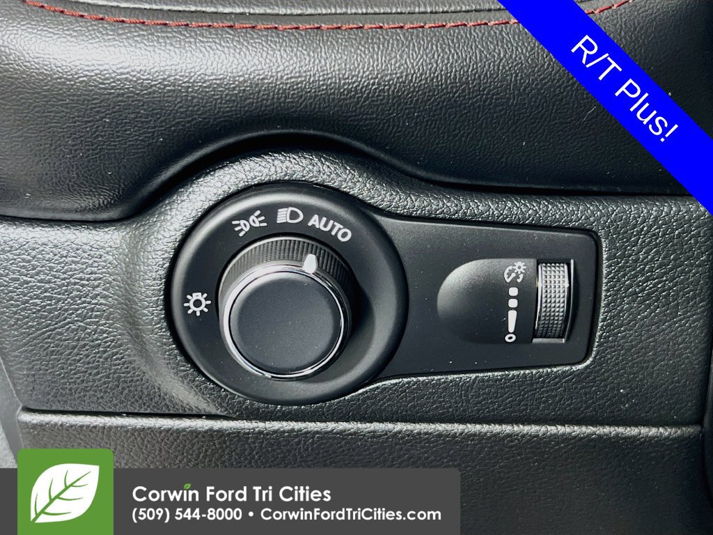 Used 2025 Dodge Durango R/T AWD/4WD image 20