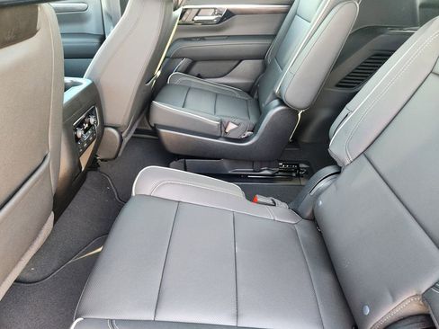 New 2026 Chevrolet Tahoe Premier AWD/4WD image 21