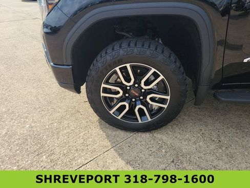 Used 2025 GMC Sierra 1500 AT4 w/ AT4 Premium Package AWD/4WD image 4