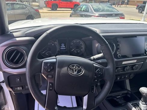Used 2023 Toyota Tacoma TRD Off-Road AWD/4WD image 9