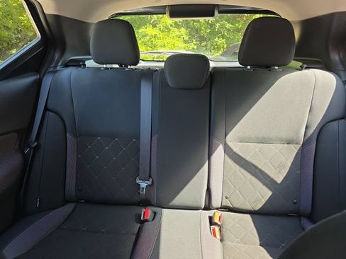 Used 2020 Nissan Kicks S FWD image 12