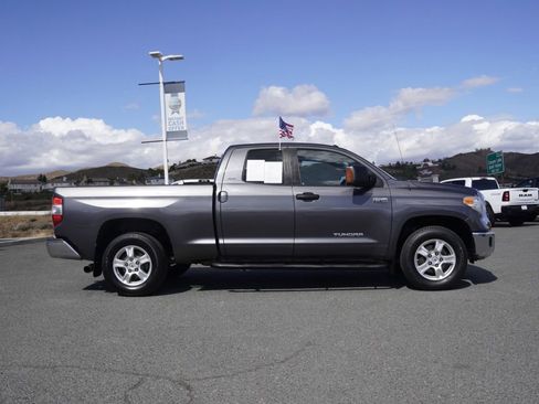 Used 2015 Toyota Tundra SR5 RWD image 3