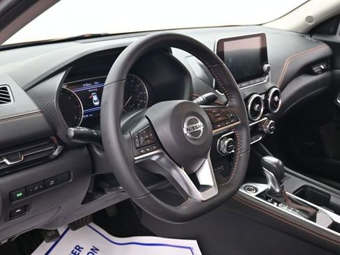 Used 2023 Nissan Sentra SR w/ SR Premium Package image 15