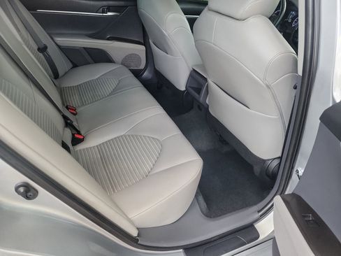 Used 2023 Toyota Camry SE FWD image 13