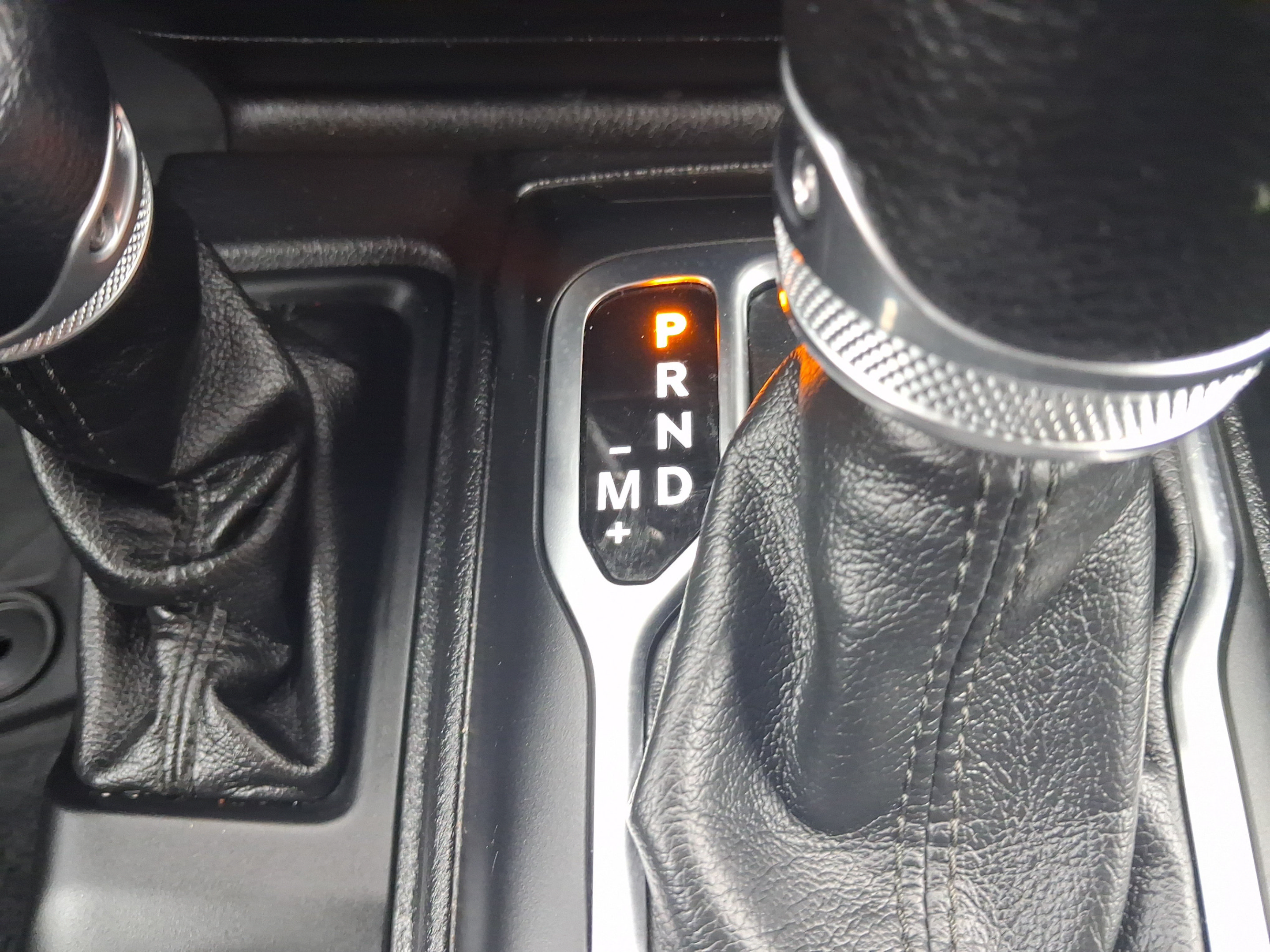 Used 2018 Jeep Wrangler Unlimited Sport S AWD/4WD image 19