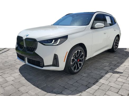 Used 2026 BMW X3 xDrive30i w/ M Sport Package AWD/4WD image 3