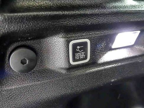 Used 2021 Jeep Grand Cherokee L Laredo AWD/4WD image 30