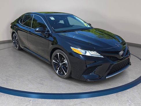 Used 2020 Toyota Camry XSE w/ Navigation Package image 3