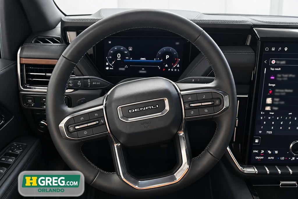 Used 2025 GMC Yukon XL Denali AWD/4WD image 13