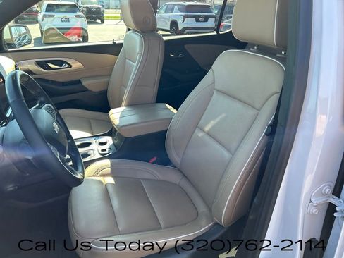 Certified 2023 Chevrolet Traverse Premier AWD/4WD image 17