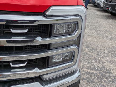 Used 2024 Ford F350 Lariat w/ Lariat Ultimate Package image 10