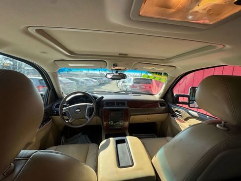 Used 2012 Chevrolet Silverado 1500 LTZ w/ LTZ White Diamond Edition image 8