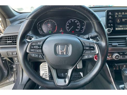 Used 2018 Honda Accord Sport image 28