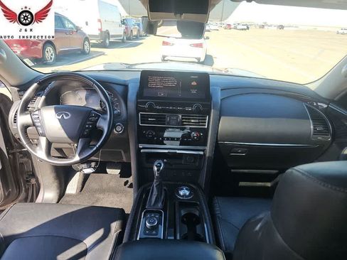Used 2024 INFINITI QX80 Luxe AWD/4WD image 3