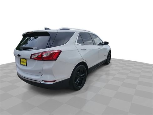 Certified 2021 Chevrolet Equinox LT image 8