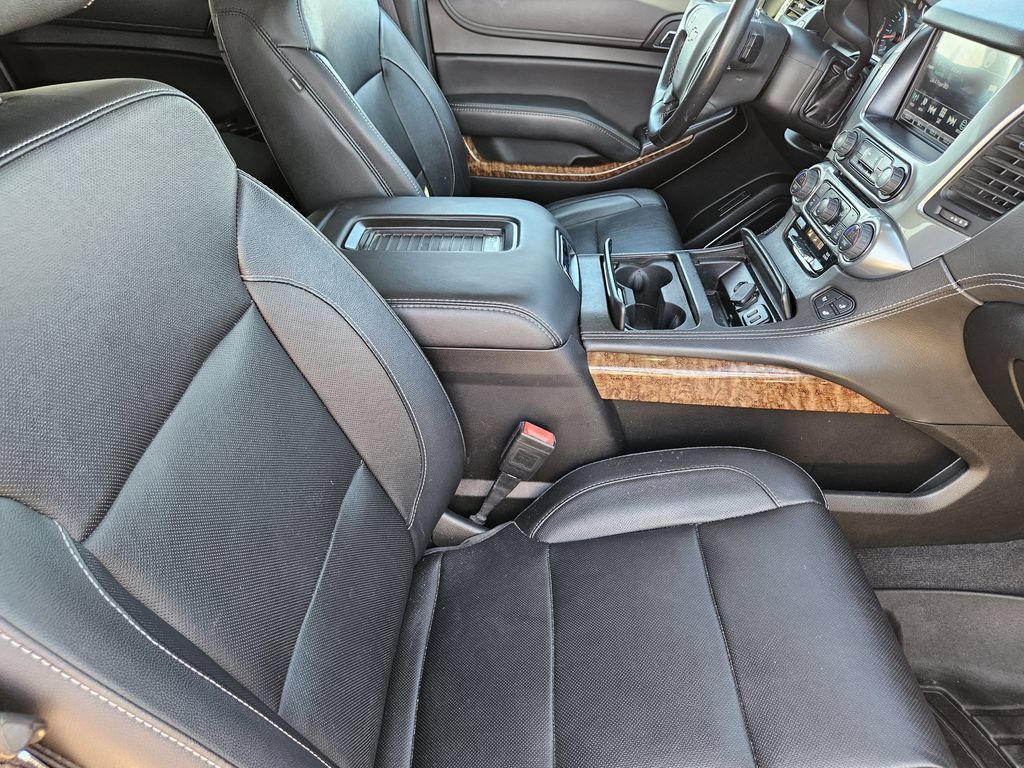 Used 2020 Chevrolet Tahoe Premier AWD/4WD image 15