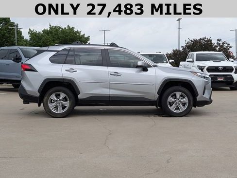 Used 2024 Toyota RAV4 XLE FWD image 4