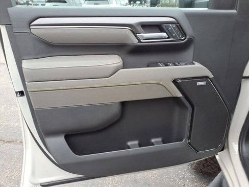 New 2026 Chevrolet Silverado 2500 ZR2 image 17