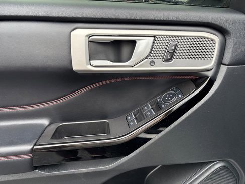 Used 2023 Ford Explorer ST-Line w/ Class IV Trailer Tow Package image 16