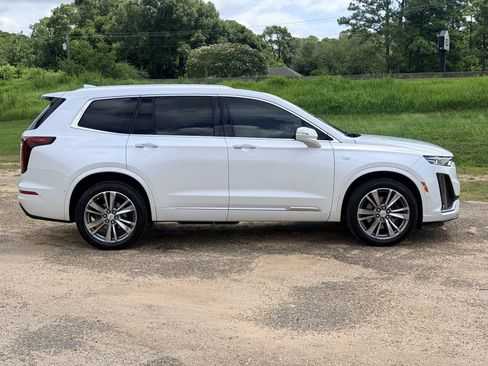 Used 2021 Cadillac XT6 Premium Luxury w/ Platinum Package AWD/4WD image 6
