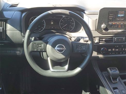 Used 2023 Nissan Pathfinder S w/ Cargo Package image 11