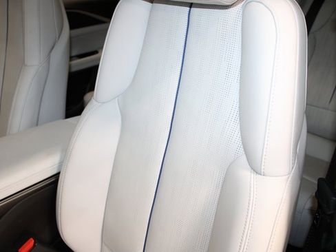 New 2026 Cadillac Lyriq Sport image 6