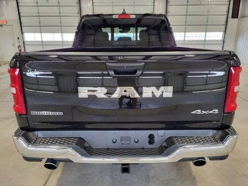 Used 2025 RAM 1500 Big Horn AWD/4WD image 4