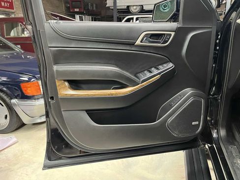 Used 2019 GMC Yukon Denali AWD/4WD image 32
