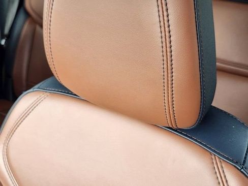 Used 2023 Ford Maverick Lariat w/ Lariat Luxury Package image 24