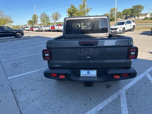 New 2025 Jeep Gladiator Mojave image 23