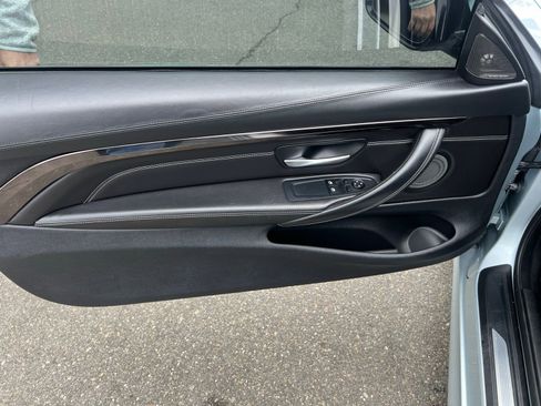 Used 2015 BMW M4 Coupe image 22