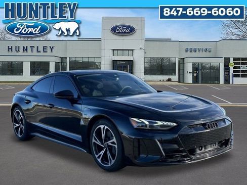 Used 2022 Audi e-tron GT Premium Plus w/ Performance Package AWD/4WD image 4