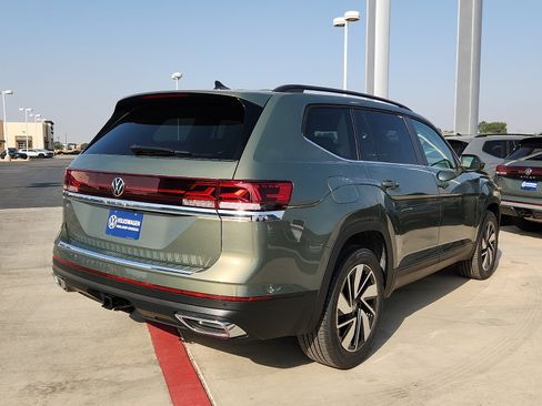 New 2026 Volkswagen Atlas SE FWD image 7