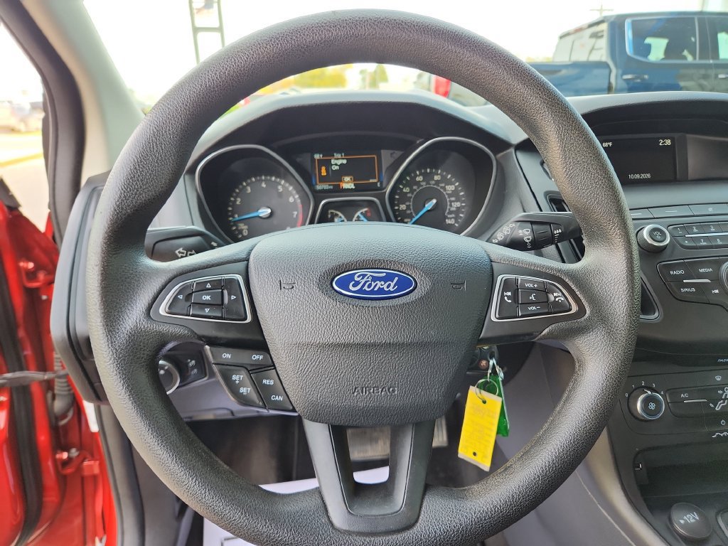 Used 2018 Ford Focus SE FWD image 19