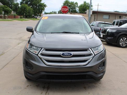 Used 2018 Ford Edge SE AWD/4WD image 3