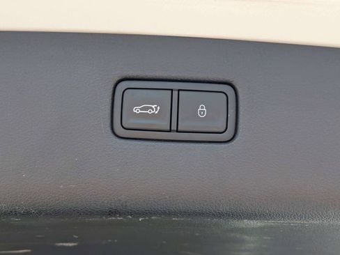 Used 2025 Genesis GV80 2.5T Standard AWD/4WD image 13