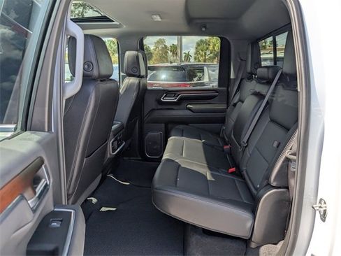Used 2024 GMC Sierra 2500 Denali w/ Denali Reserve Package image 13