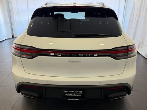 Certified 2026 Porsche Macan AWD/4WD image 8