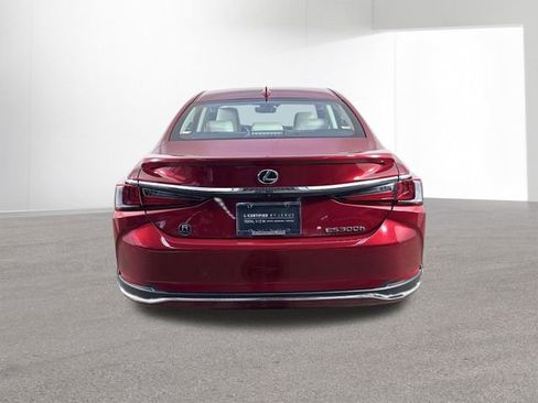 Certified 2025 Lexus ES 300h Ultra Luxury image 35