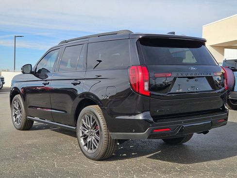 New 2025 Ford Expedition Platinum w/ Stealth Performance Package AWD/4WD image 8