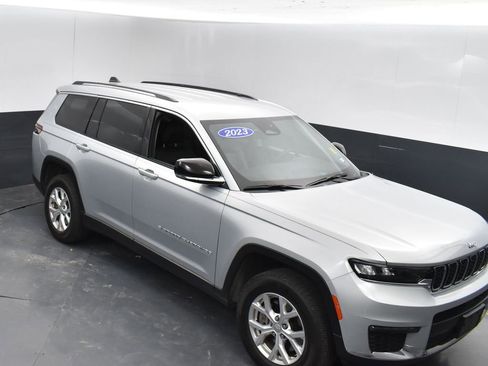 Used 2023 Jeep Grand Cherokee L Limited image 45